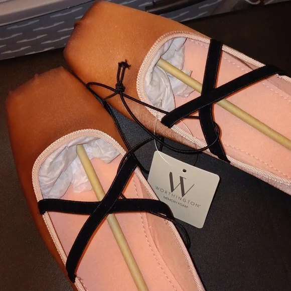 Worthington Lilac Square Closed Toe Ballet Flats - Picture 7 of 8